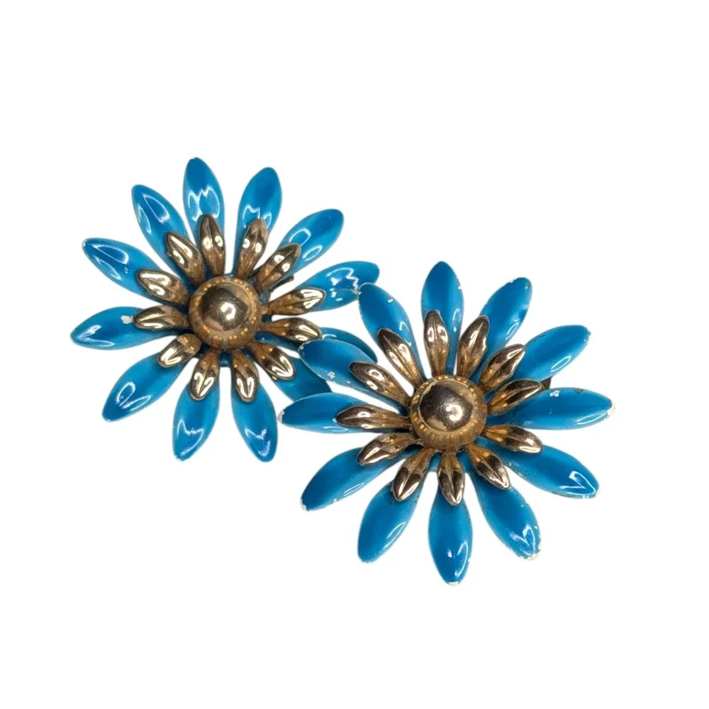 Sarah Coventry Blue Enamel Daisy Flower Clip On Earrings Gold Tone Mid Century - Picture 6 of 6